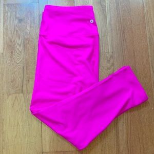 🚫SOLD🚫 Hot Pink Leggings